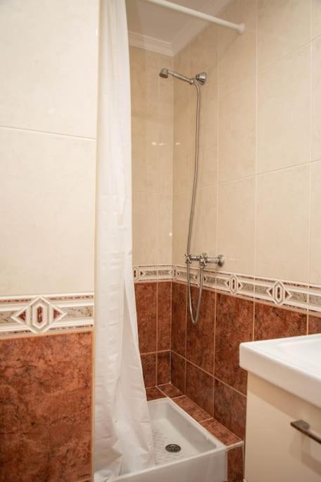 Piso Con Jardin Apartment Malaga Bagian luar foto