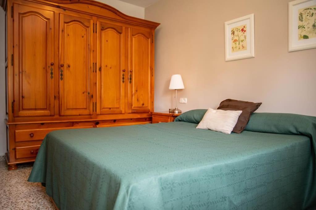 Piso Con Jardin Apartment Malaga Bagian luar foto