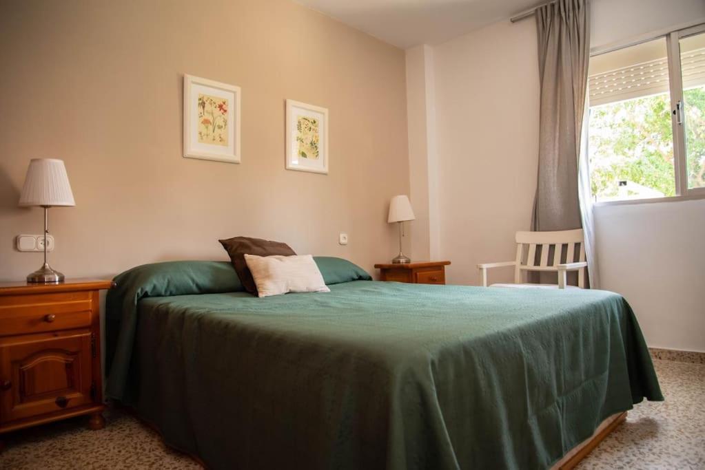 Piso Con Jardin Apartment Malaga Bagian luar foto